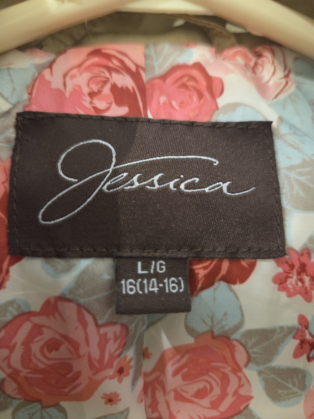 Jessica Beige Trench Coat with Floral Lining - Picture 6 of 9